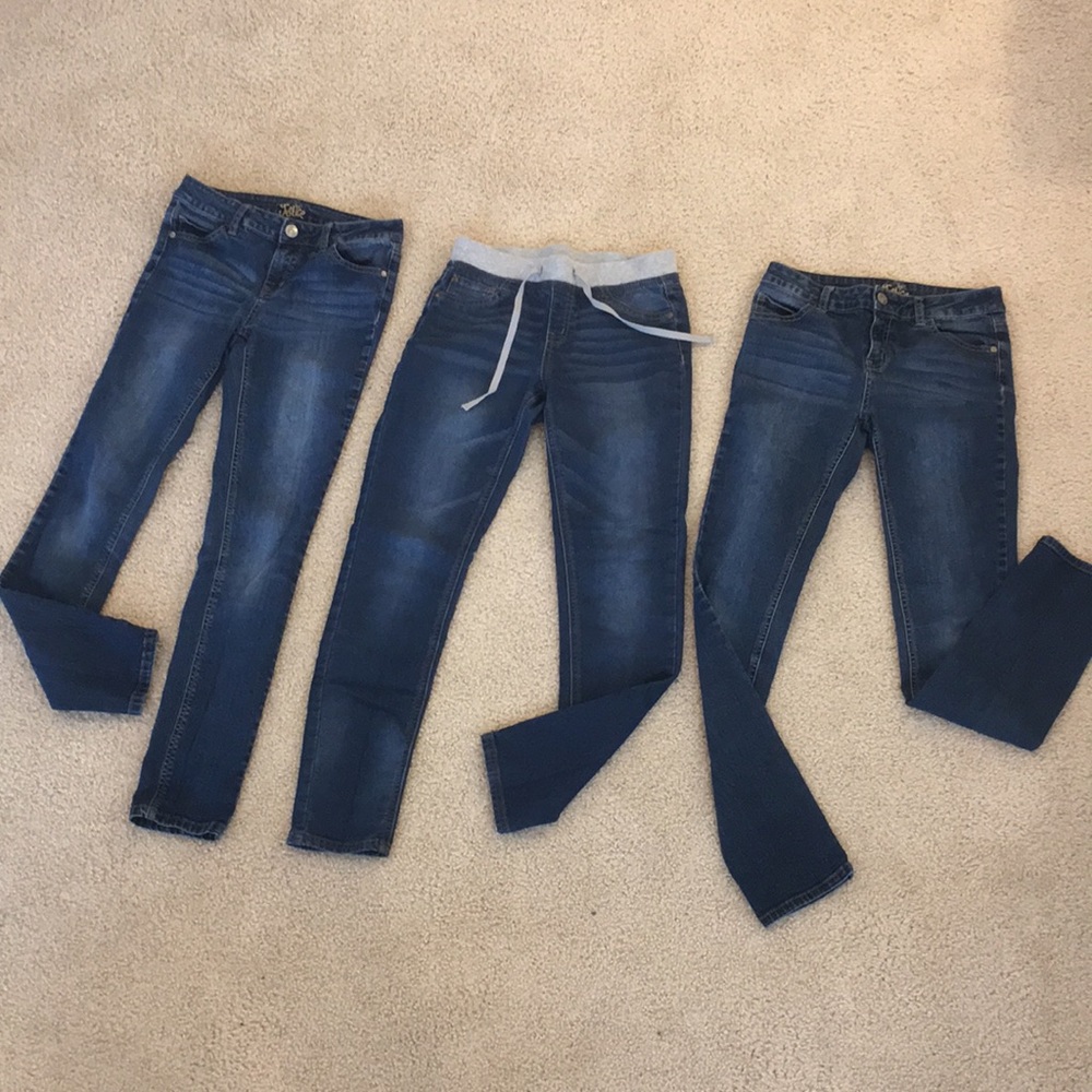Justice girl jeans size 14 Iike new 3 pairs jeans